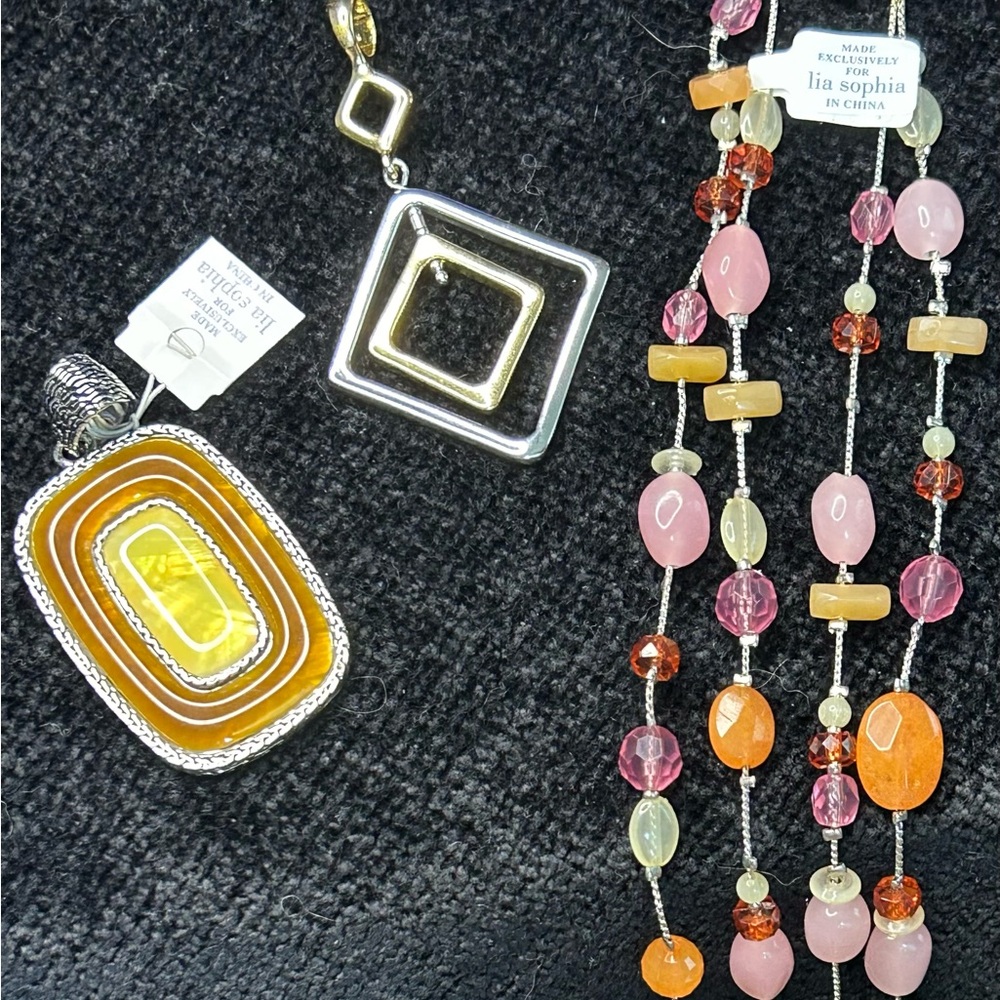 Lia Sophia necklace w/ tags & 2 enhancers